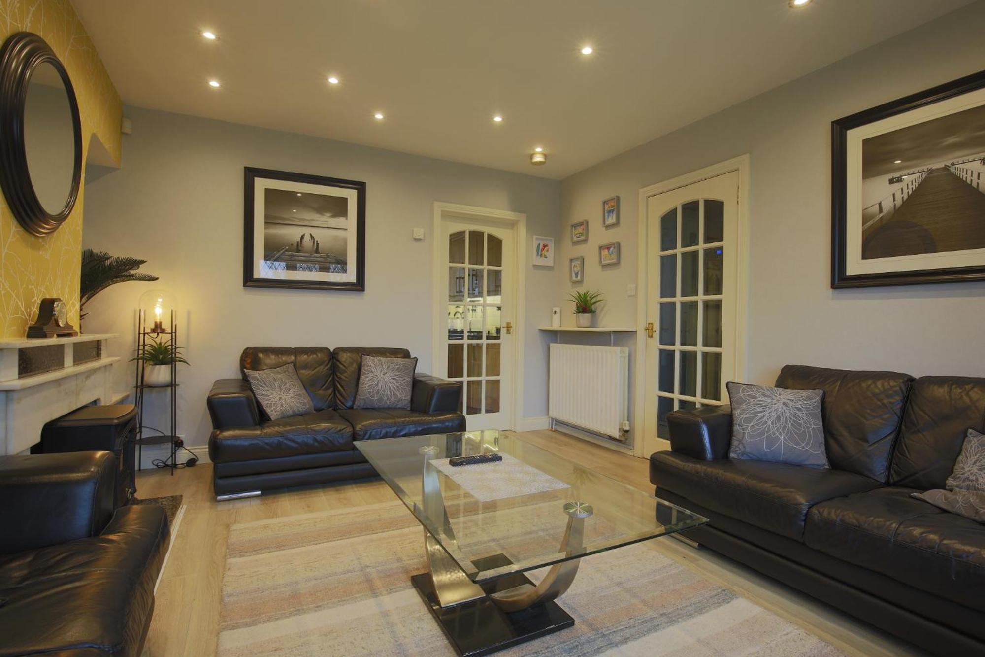 Spacious 4 Bedroom Home - 5 Min Walk To Town إيننيسكيلن المظهر الخارجي الصورة